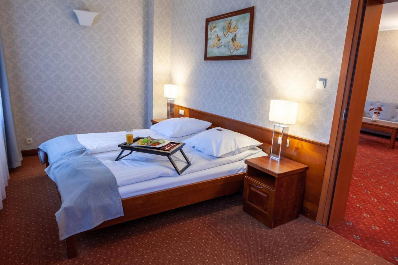 Eurohotel Swarzędz Kültér fotó
