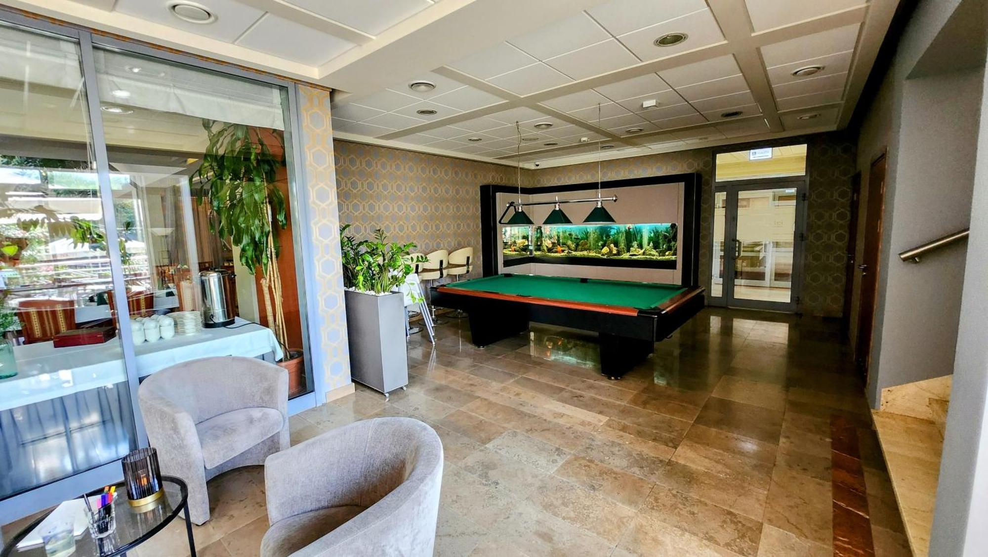 Eurohotel Swarzędz Kültér fotó